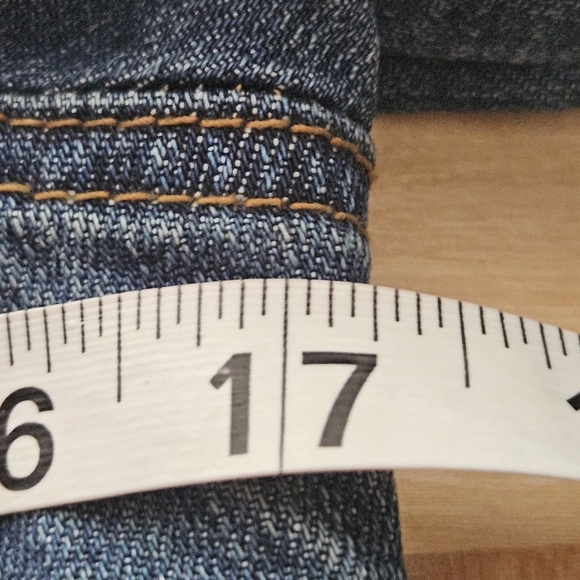 Calvin Klein Womens Light Wash Cropped Trucker Denim Jacket Size P/S - Picture 6 of 10